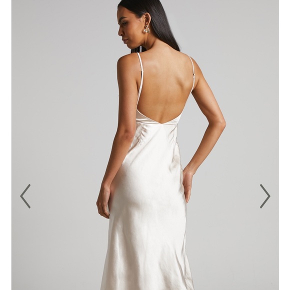 NWT Showpo - SATIN SLIP DRESS IN CHAMPAGNE - Picture 2 of 10